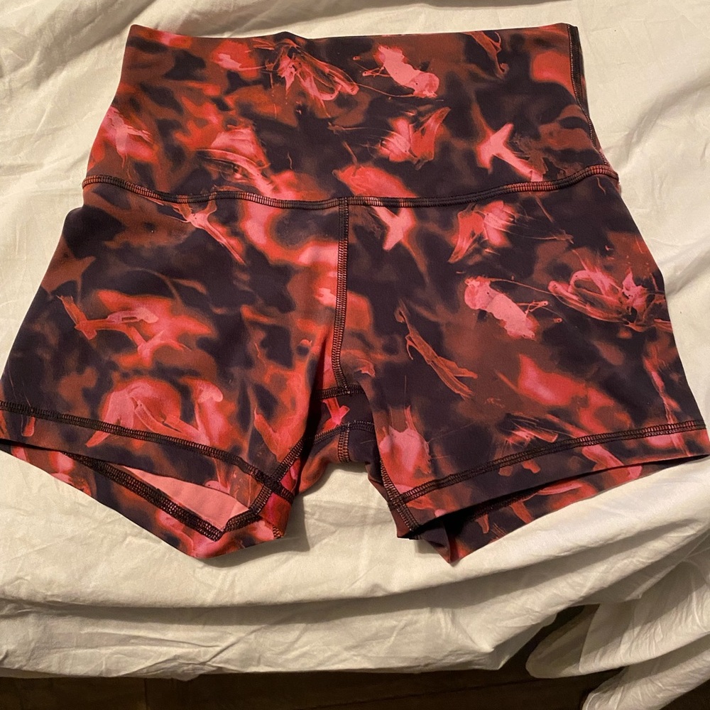 Lululemon Align High Rise Short size 6